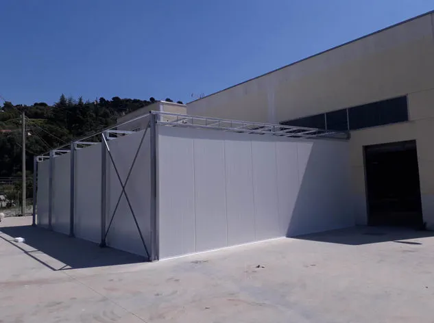 Realizzazione di rivestimenti isolanti
